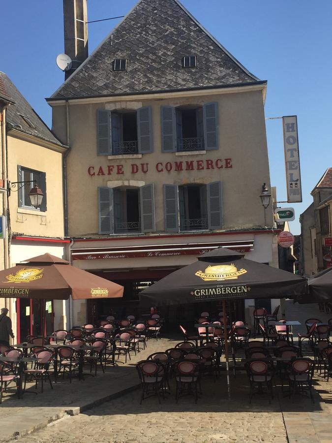 Hotel Du Commerce La Châtre Exterior foto